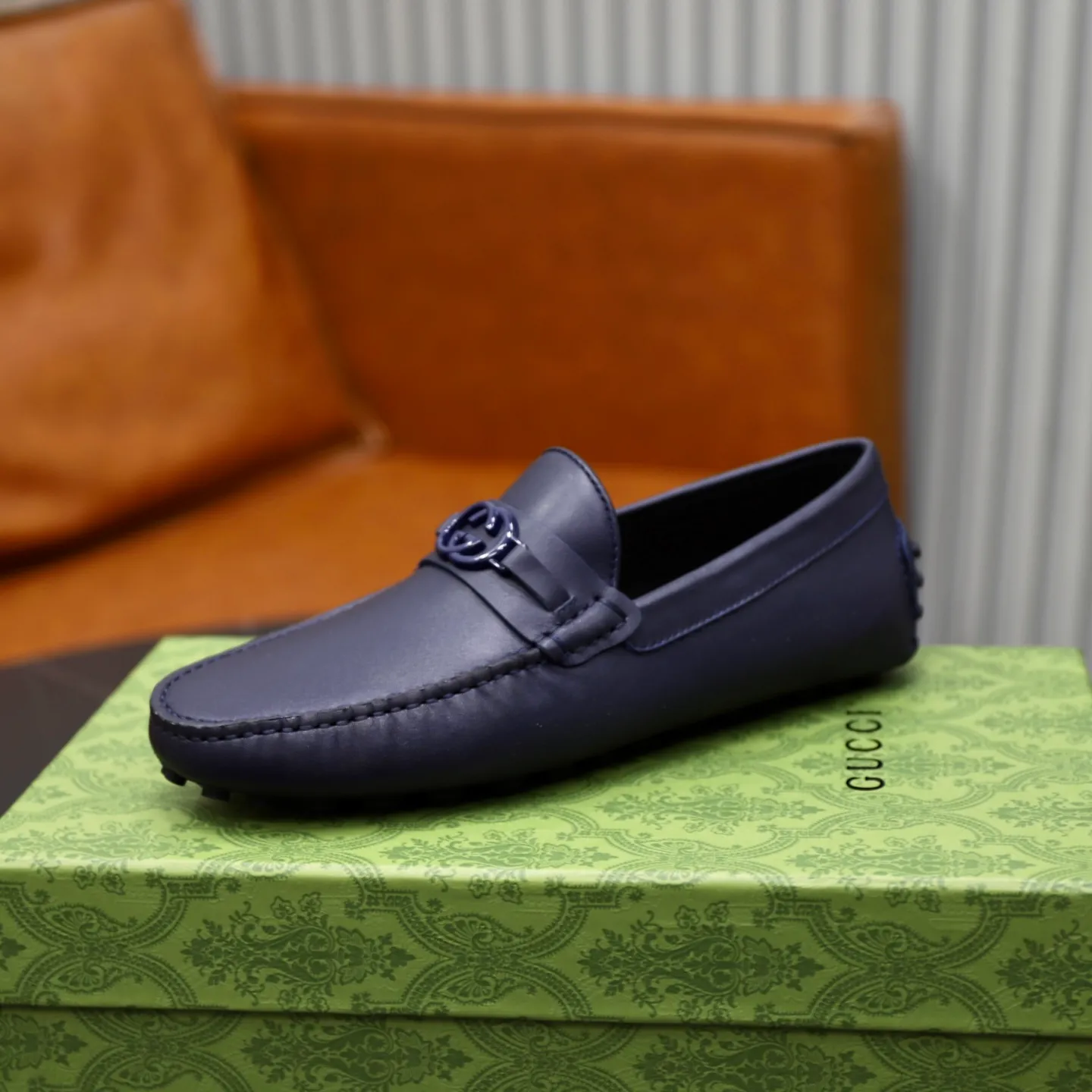 Ex-factory price: 460💰[GUCCI] Gucci ⚠️High-end men’s driving and pedal series ⚠️38-44 (customized for 45) ⚠️All original cowhide leather! Thick and soft! Made entirely of calfskin lining! Rubber sheet anti-slip beanie sole! Three-dimensional package technology! Fashionable and classic! Handicrafts! Original high quality! Feel free to compare!